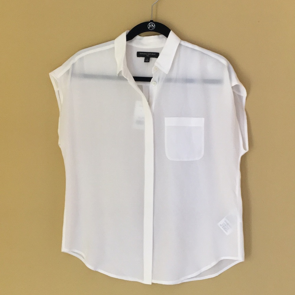 NWT Banana Republic white silk blouse